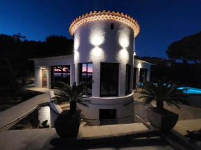 Villa climatisée au Lavandou avec vue mer avec piscine privée